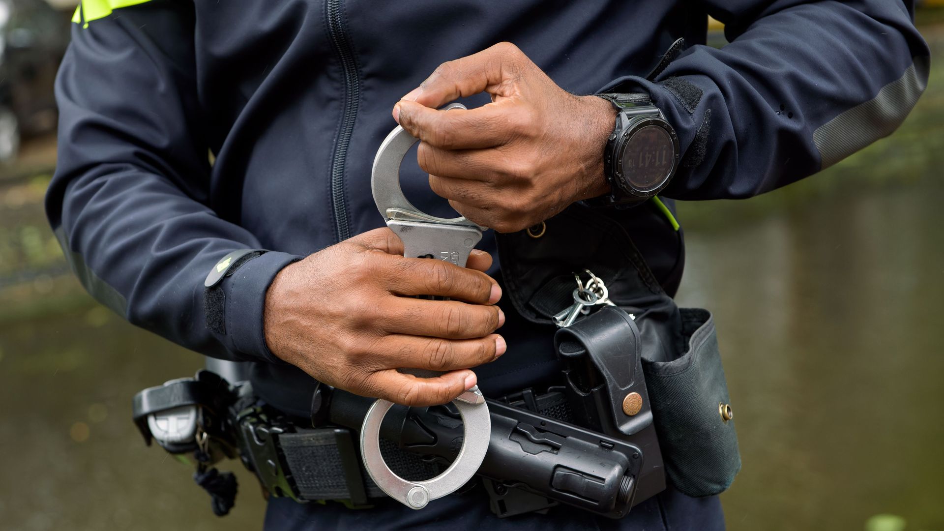 Vijftien mensen opgepakt om verspreiden van IS-propaganda 