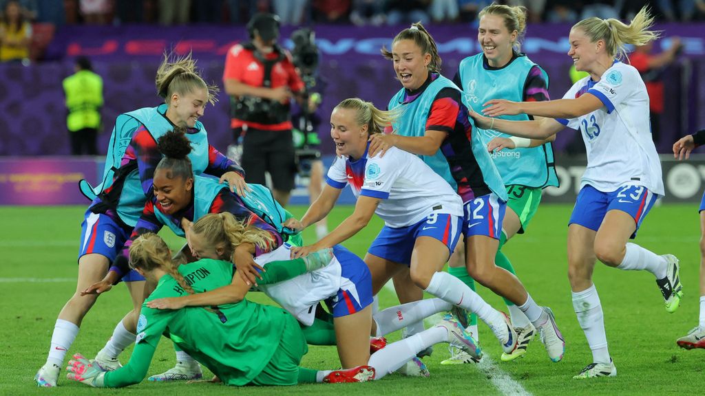 Engeland ontsnapt tegen Zweden en is halvefinalist op EK na strafschoppen