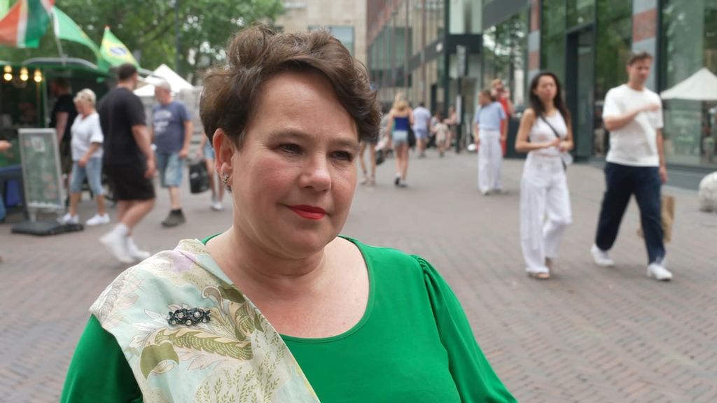 Foto: Belaagde Utrechtse burgemeester: 'Agressie en intimidatie passen niet in democratie'