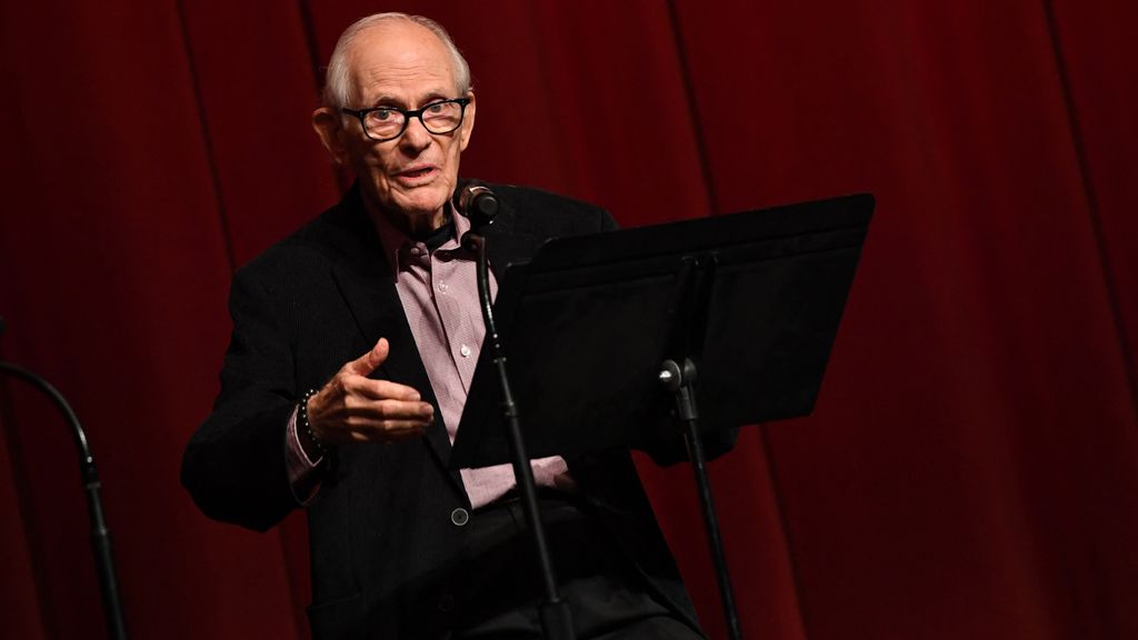Foto: Amerikaanse liedjesschrijver Alan Bergman (99) overleden