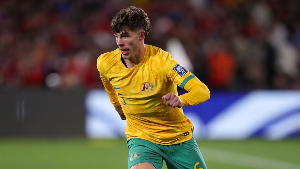 Feyenoord presenteert met Australiër Bos zevende zomerse versterking