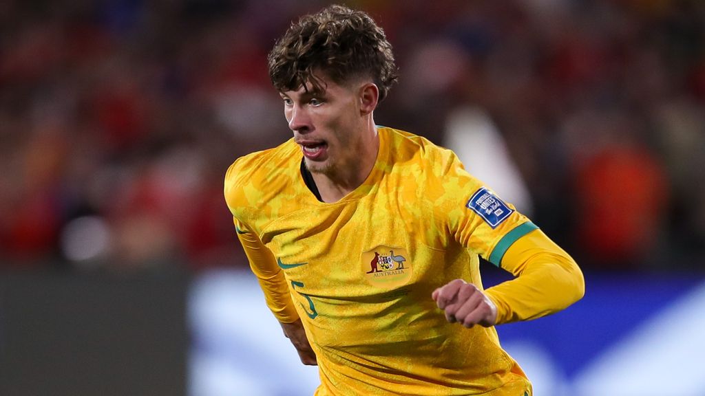 Feyenoord presenteert met Australiër Bos zevende zomerse versterking