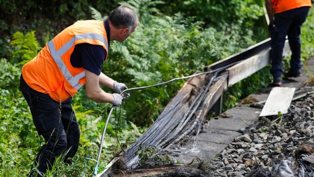 Treinverkeer bij Duisburg verstoord door brand, politie vermoedt sabotage