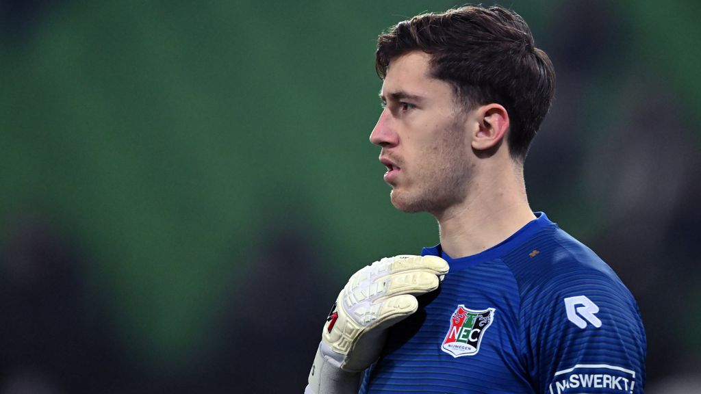 Transferrecord voor NEC: keeper Roefs voor meer dan 10 miljoen naar Sunderland