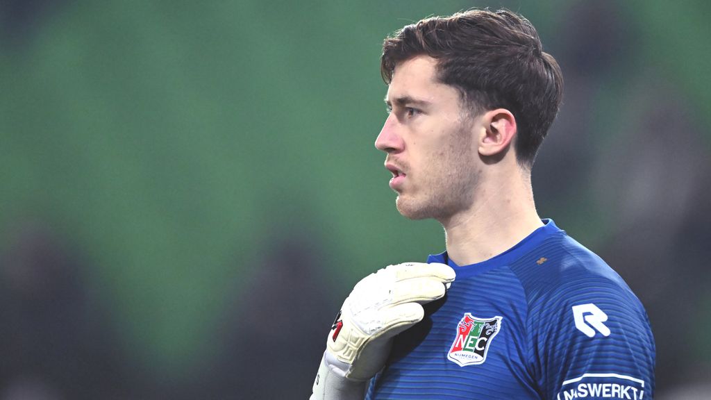 Transferrecord NEC: keeper Roefs voor meer dan 10 miljoen naar Sunderland