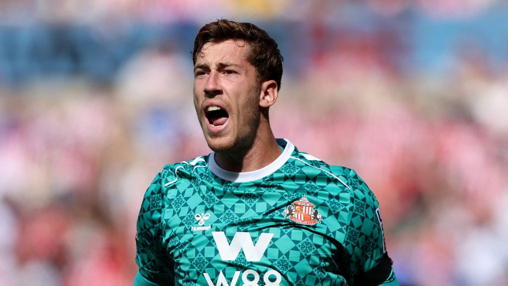 Premier League kleurt oranje op openingsdag, Roefs en Bizot debuteren met clean sheet