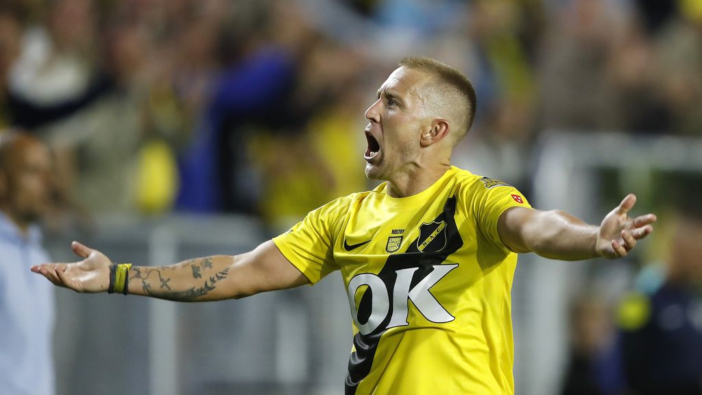 NAC wint dankzij nieuwe publiekslieveling Holtby van Fortuna Sittard