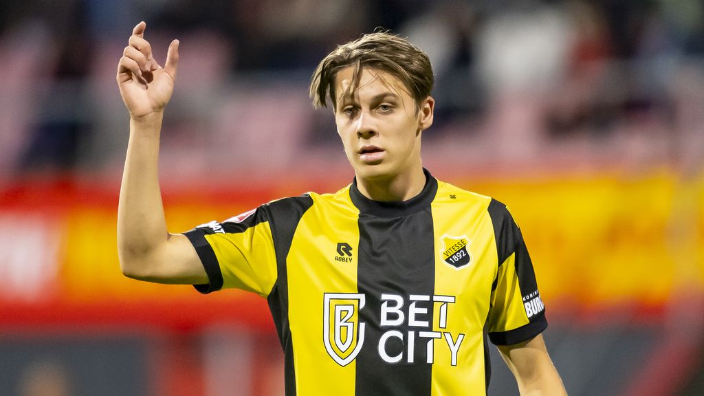 Eerste spelers vertrekken bij Vitesse, bezorgde ouders jeugdspelers sturen brief