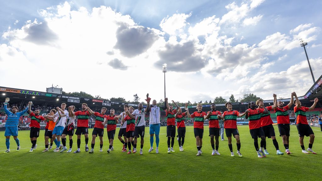 Vliegende competitiestart NEC: 'Geen circus, maar winnen met attractief voetbal'
