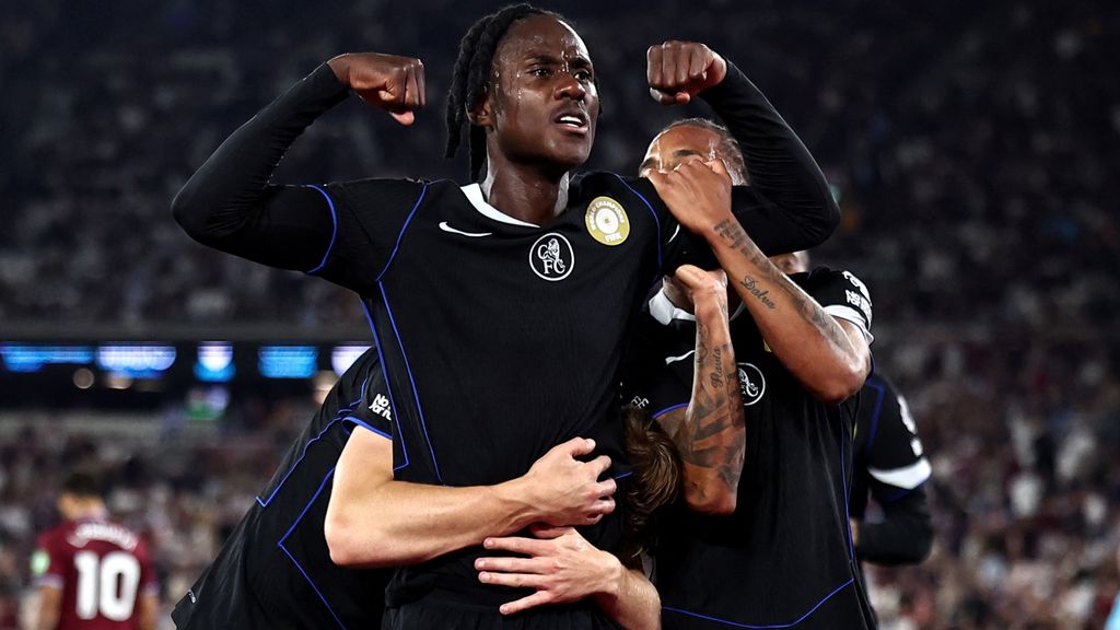 Hato debuteert bij Chelsea, dat in derby veel te sterk is voor West Ham (1-5)