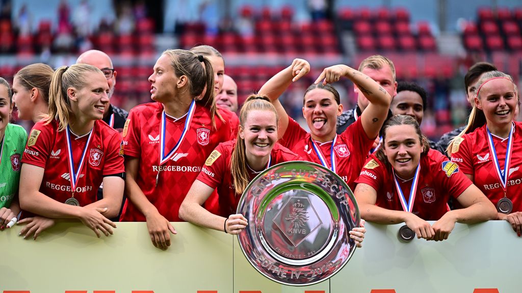 Twentevrouwen veroveren Supercup na comeback-kwartier tegen PSV