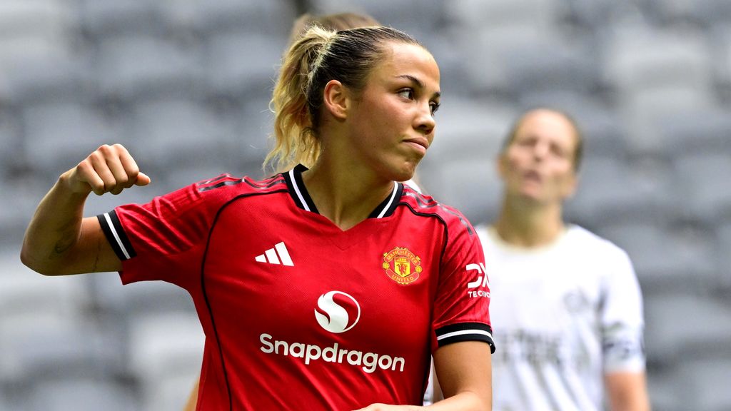 PSV-vrouwen lopen Champions League mis na kansloze nederlaag tegen Manchester United