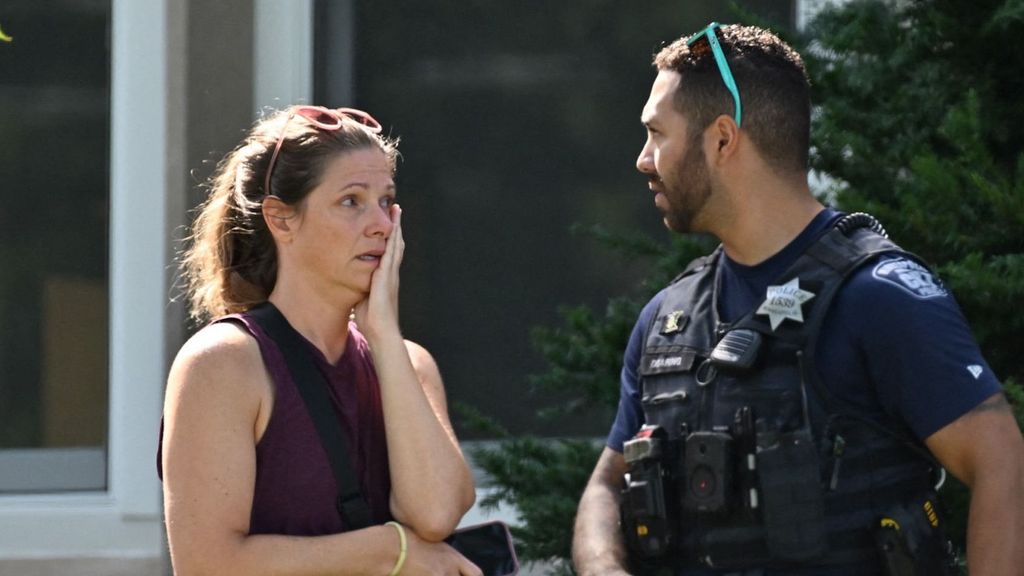 Foto: Twee kinderen doodgeschoten bij kerk in Minneapolis, FBI spreekt van terreur