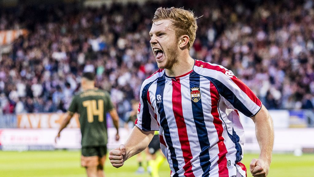 Willem II wint in blessuretijd van Jong FC Utrecht, Jong PSV koploper eerste divisie