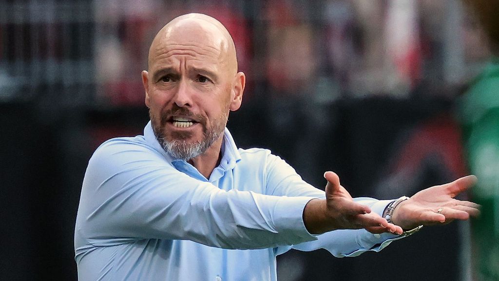 Ten Hag wint weer niet met Leverkusen na late gelijkmaker van tien man Werder Bremen
