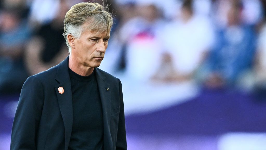 Jonker had vlak voor EK 'geweldige bonje' met KNVB: 'Ik moest speelster wacht aanzeggen'