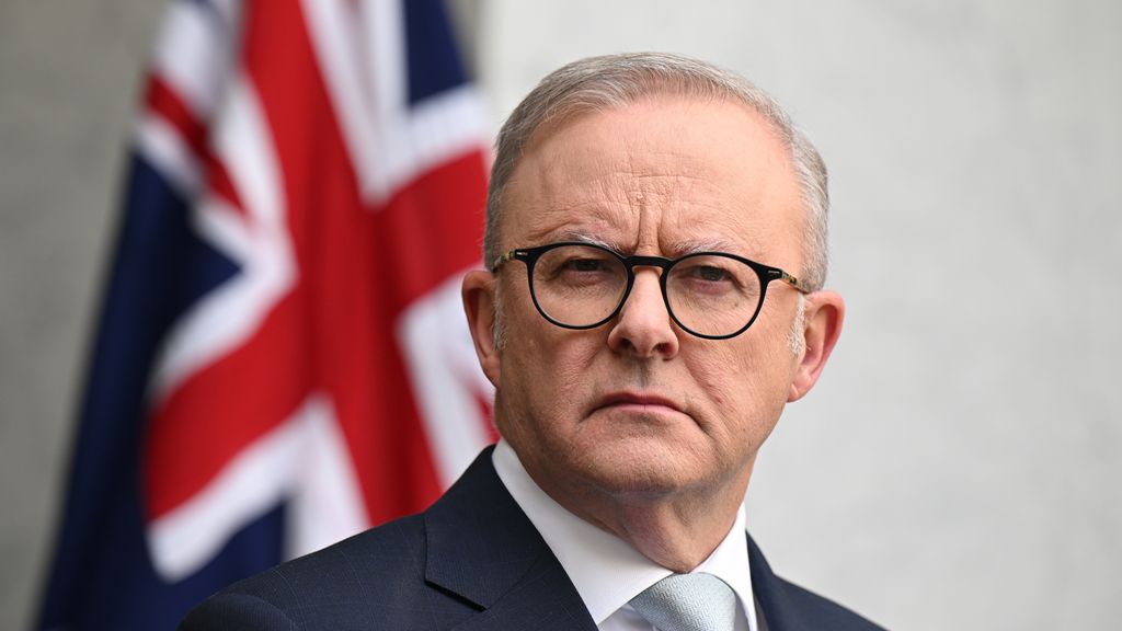 Australia przyjmuje ustawę o deportacji migrantów na Nauru
