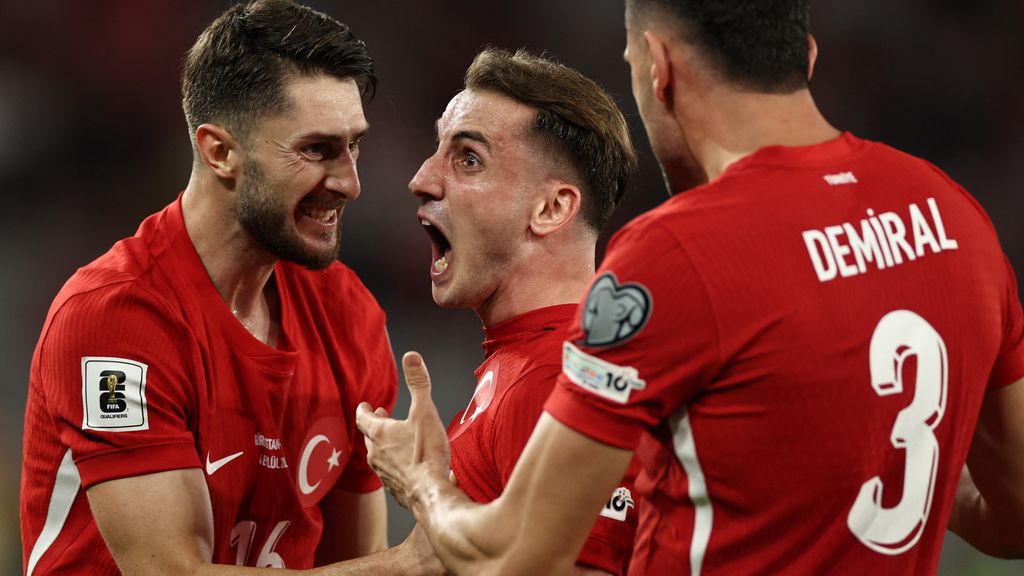 Turkije overleeft Georgisch slotoffensief en begint met zege aan WK-kwalificatie