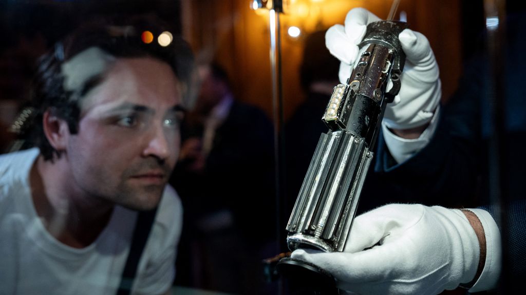 Darth Vaders lichtzwaard geveild voor recordbedrag: 3 miljoen euro