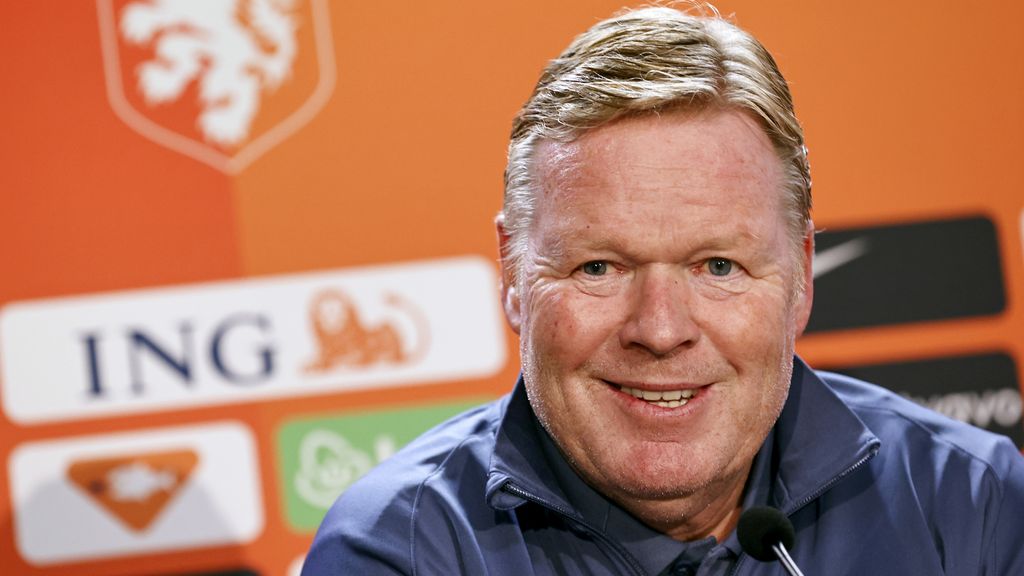 Koeman over blessure De Jong: 'Zal er niet lang uit zijn, maar risico te groot'