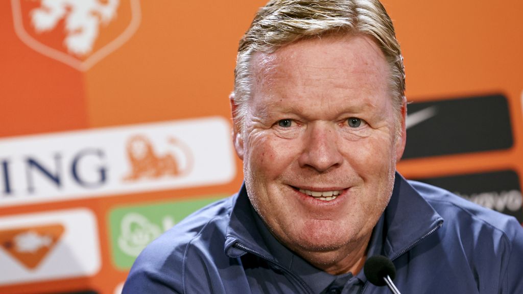 Koeman over blessure De Jong: 'Zal er niet lang uit zijn, maar risico te groot'