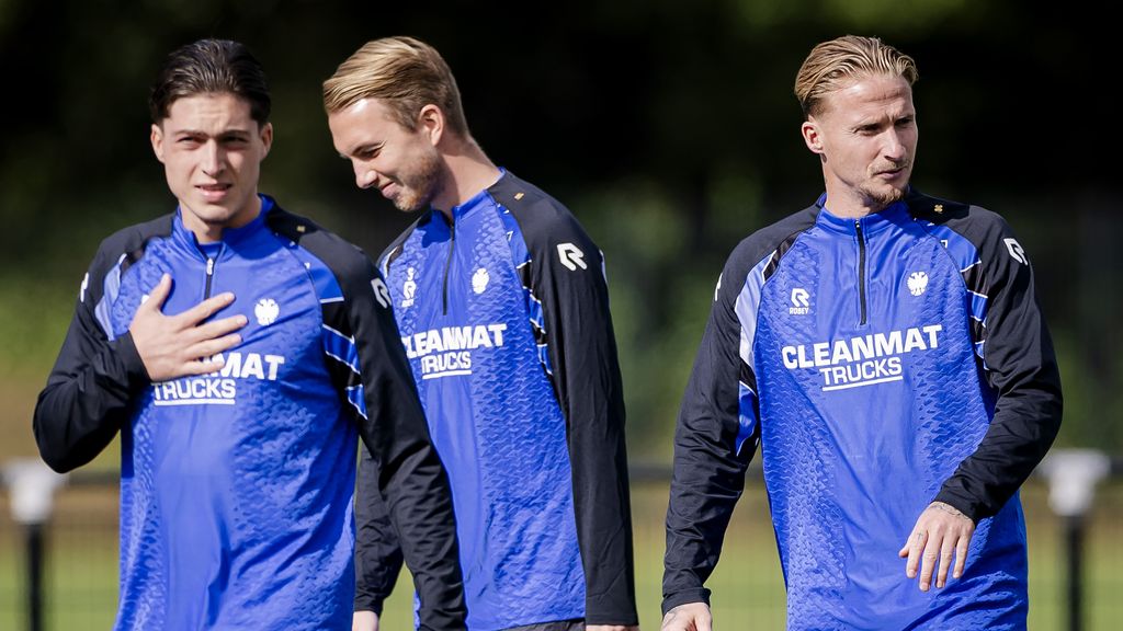 Hectiek bij Vitesse: spelers tekenen last-minute contract om morgen te kunnen voetballen