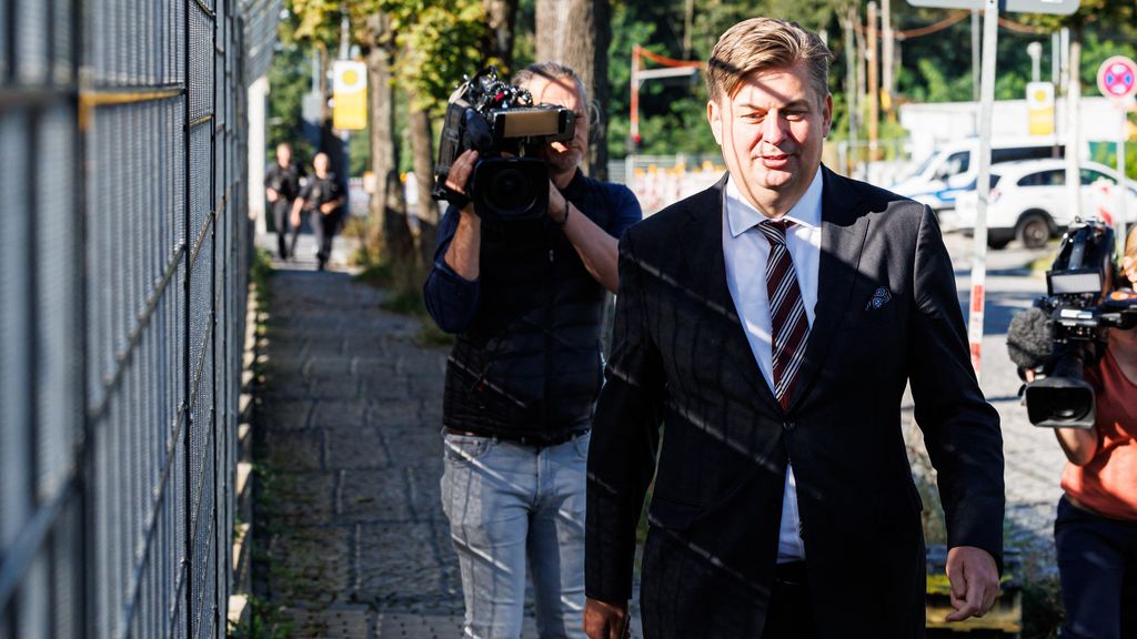 Naloty w sprawie korupcji i szpiegostwa prominentnego polityka AfD