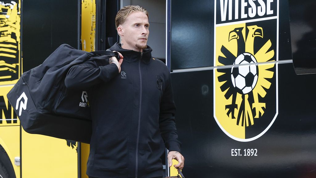 Vitesse heeft afgetrapt in Wijdewormer • Eerste duel sinds terugkrijgen proflicentie