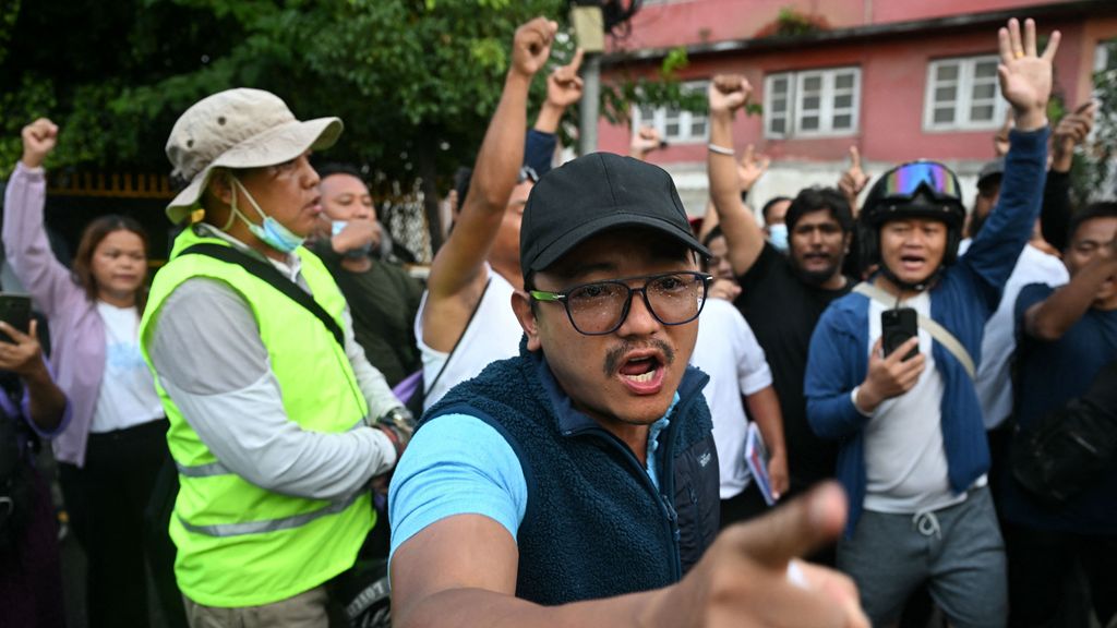 Weer lukt het een jeugdbeweging in Zuid-Azië om de politiek in eigen land op te schudden Weer lukt het een jeugdbeweging in Zuid-Azië om de politiek in eigen land op te schudden