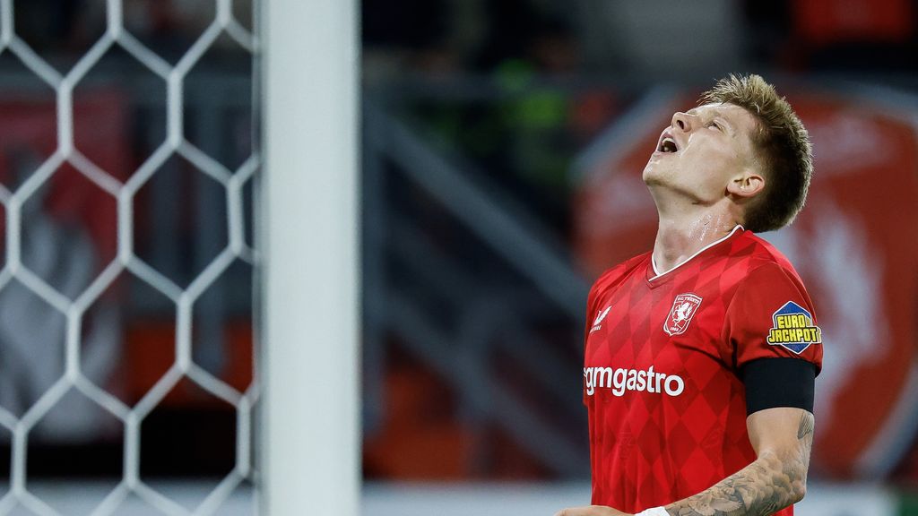 Twente wint eerste duel na ontslag Oosting niet: NAC redt punt in blessuretijd