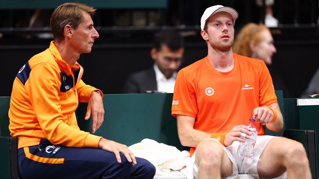 Nieudany weekend Davis Cup dla Holandii: brak Griekspoora, wątpliwości i krytyka nawierzchni