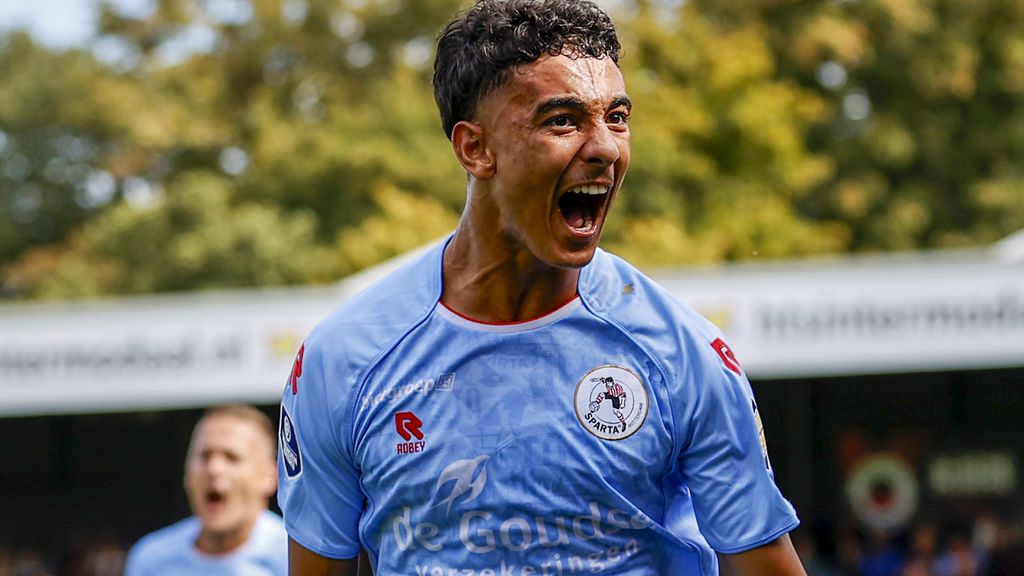 Sparta pakt in blessuretijd volle buit in saaie derby tegen Excelsior