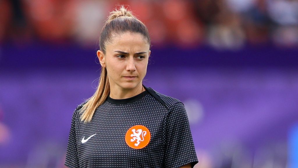 Nog altijd geen debuut Van de Donk bij City Lionesses: 'Duurt paar weken'