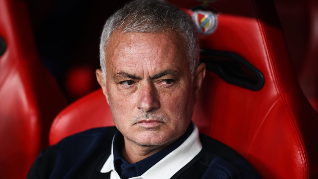 Mourinho's cirkel is rond, coach keert na 25 jaar terug bij Benfica