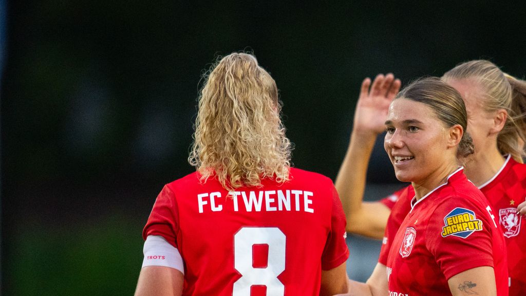 Vrouwen Twente met speels gemak naar groepsfase Champions League door zege op Katowice