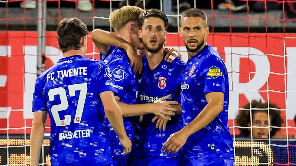 Birovning xotini bilan telefonda suratga olingan jinsiy aloqa