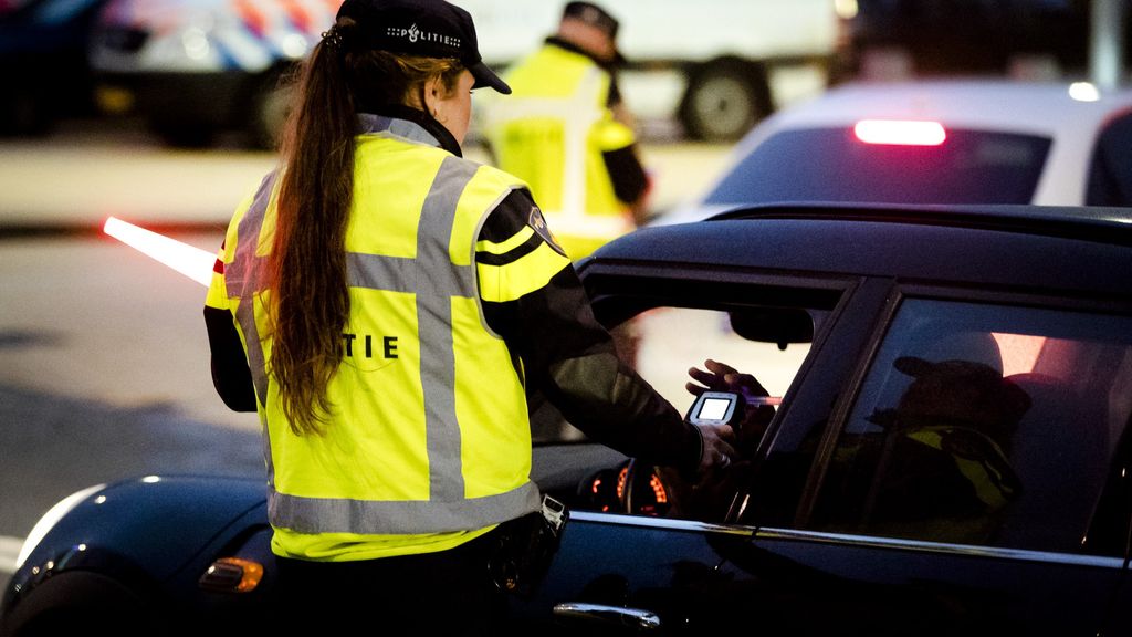 Wielka akcja policyjna w Rotterdamie: 115 kierowców zatrzymanych za jazdę pod wpływem