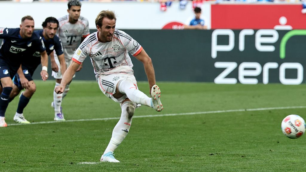 De vanaf de stip ijzig koele Kane helpt Bayern met hattrick langs Hoffenheim