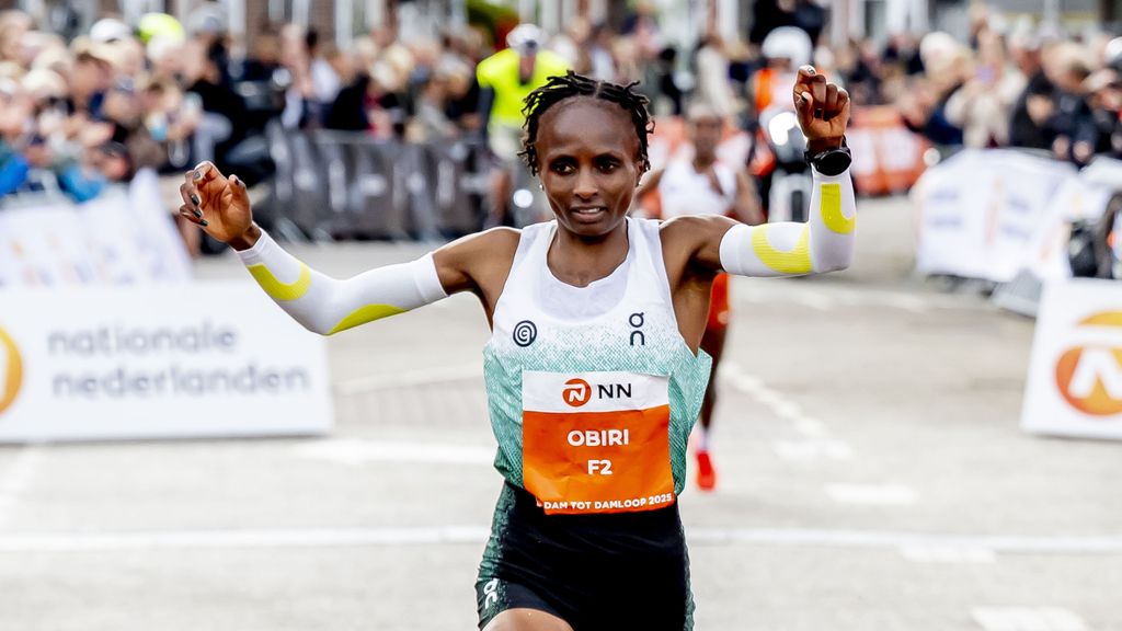 Hellen Obiri zwycięża w Dam tot Damloop