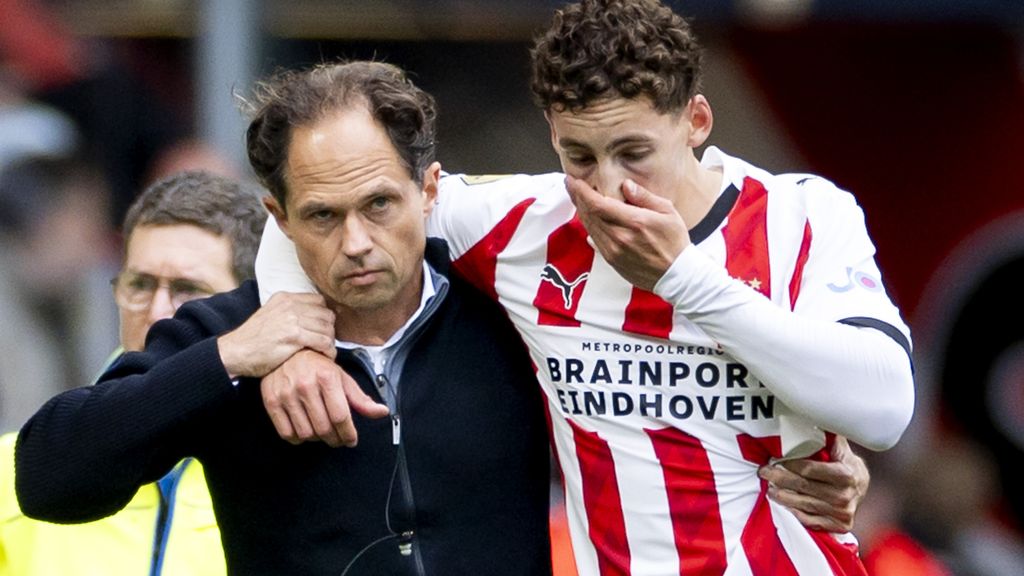 PSV moet topaankoop Van Bommel waarschijnlijk rest van seizoen missen door knieblessure