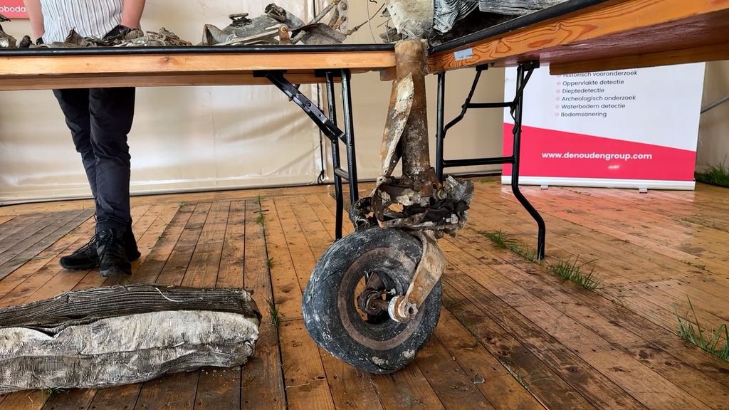 Duits oorlogsvliegtuig na ruim tachtig jaar uit het water gehaald