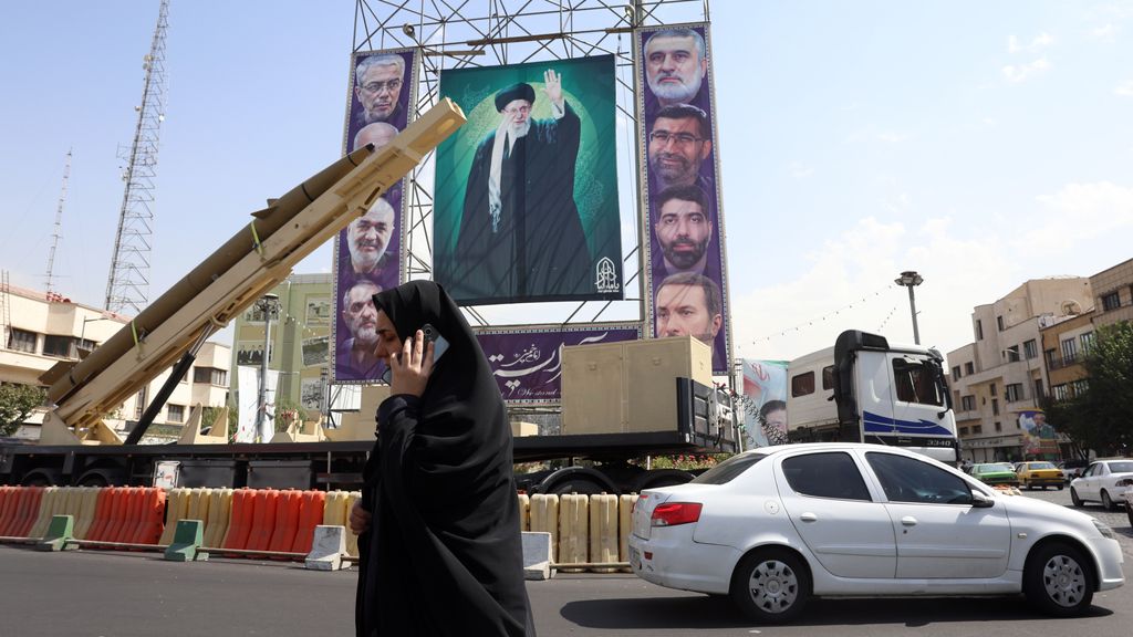 イランは、核制裁、EUと米国への外交への対応で議論すると脅している
