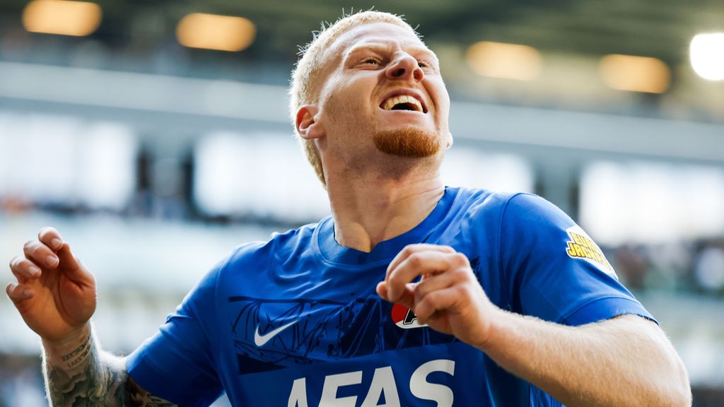 AZ-spits Meerdink debuteert in selectie Nederlands elftal