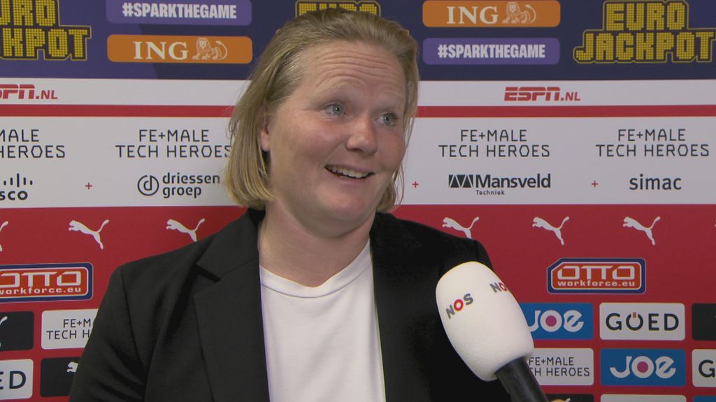 Twente-coach liet het speelsters zelf oplossen in de rust: 'Kleedkamerdeur dichtgedaan'