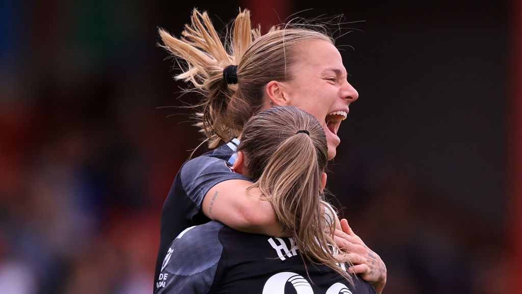 Scorende Wilms boekt met Aston Villa eerste zege van seizoen in Women's Super League