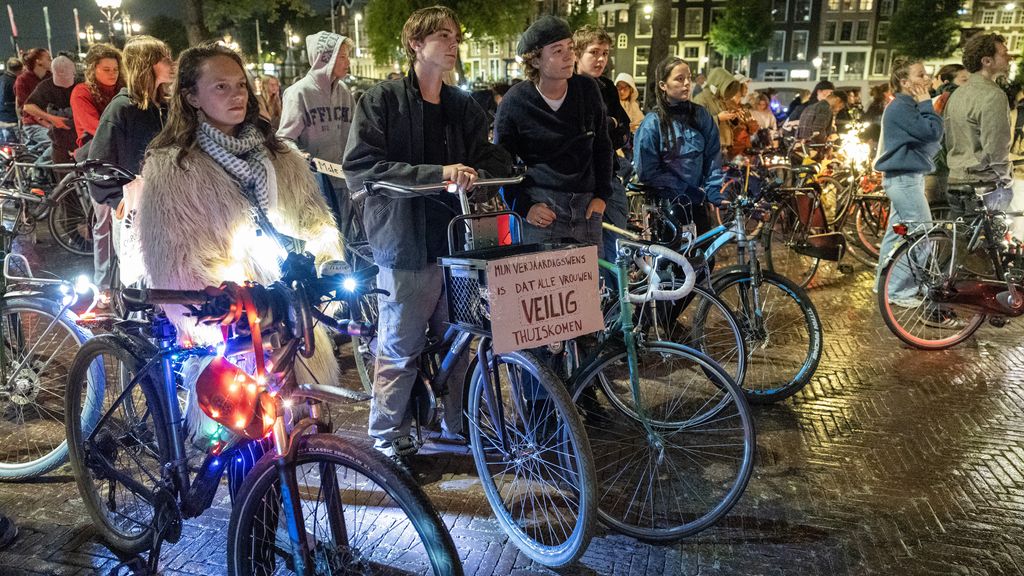 Foto: Politie Groningen onderzoekt aanranding bij protest 'De nacht is ook van ons'
