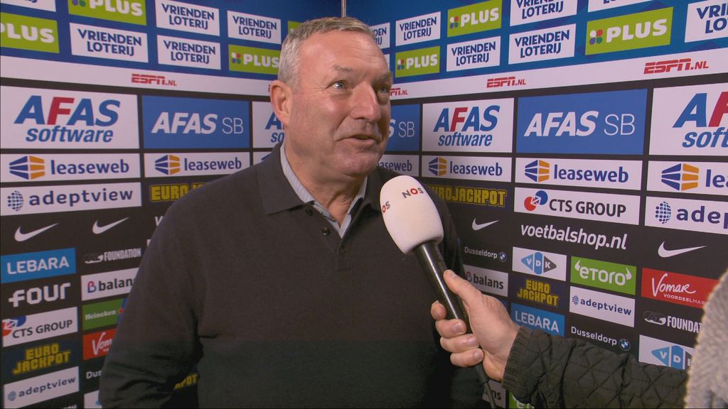 Utrecht-trainer Jans na nederlaag tegen AZ: 'Dit is geen incident meer'