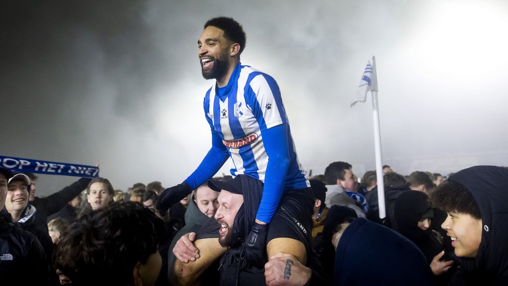 KNVB-bekertoernooi van start, speciale prijs voor stuntende amateurploegen