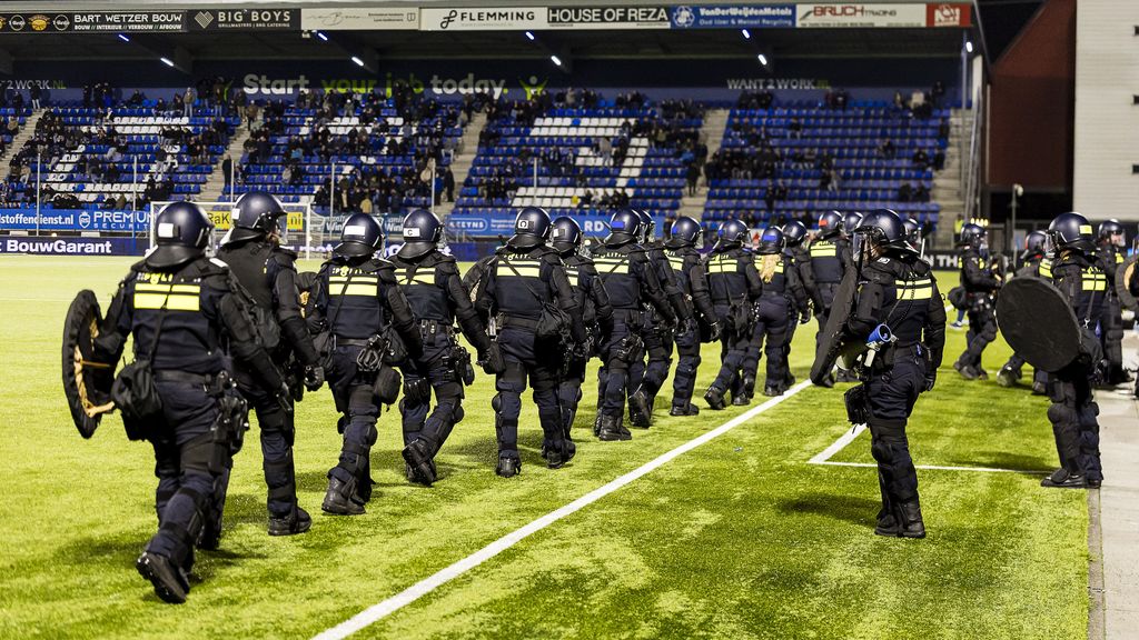 Twee bekerduels tijdelijk gestaakt wegens ongeregeldheden, Fortuna en Den Bosch door