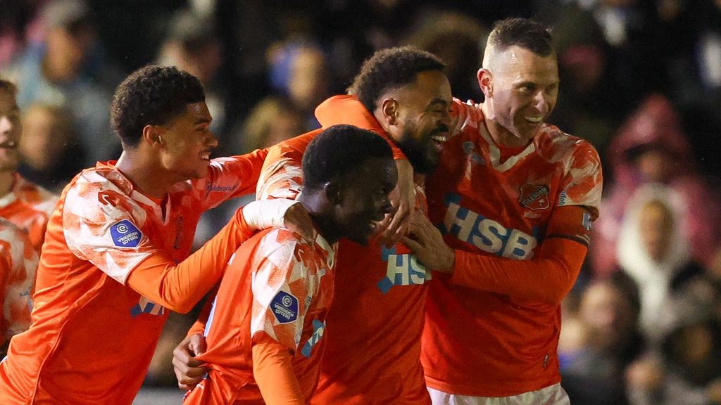 Prachttreffer zet Heracles op voorsprong • Quick Boys jaagt op gelijkmaker tegen Volendam